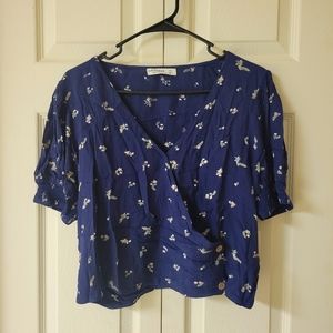 Arizona Jean Co. XXL Peacoat Floral Crop Top